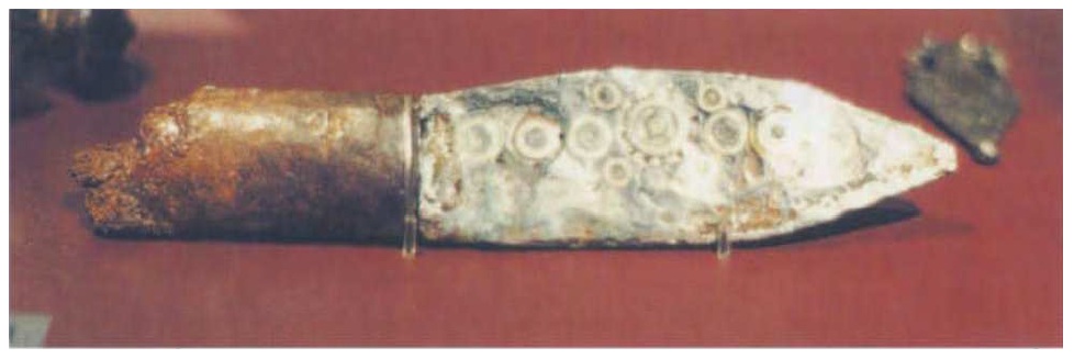 Cuchilla FALSA de un franco con
                        ruedecitas