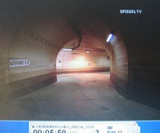 Neckarzimmern: view to a tunnel
                          crossing