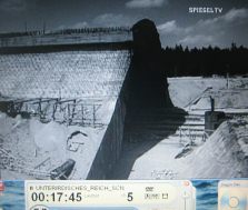 M�hldorf on Inn River 06, the hall, sight
                          from the side