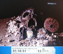 Stuttgart-Killesberg 12, rotting
                          gas mask