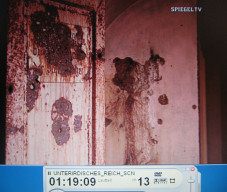 Stuttgart-Killesberg 14, holes in
                          the door