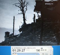 Obersalzberg-Berghof 49, US film, Ami
                          invasion 06, a soldier is guarding the site