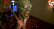 Fototext 1: MASKE MIT
              MUND�FFNUNG+NASEN�FFNUNG: Jim Carrey in �The Mask�: Die
              Maske als Symbol f�r den Wunsch, jemand anderer zu sein.