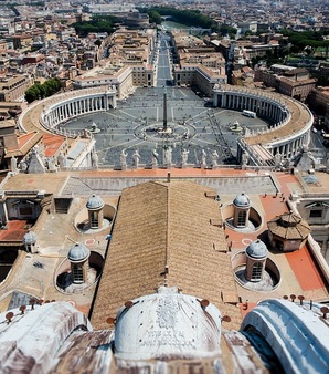 Criminal censorship-Vatican, square and
                    avenue