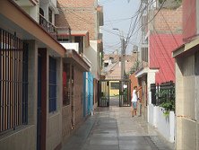 Lima Los Olivos,
                pasaje Amarilis, mein Wohnsitz von Februar 2016 bis
                Oktober 2018