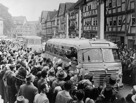 Eschwege, die Begr�ssung der R�ckkehrer
                            im Oktober 1955
