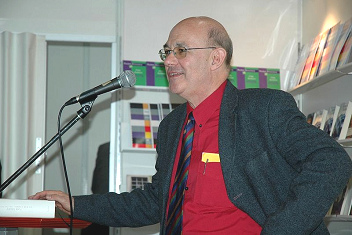 Tom Segev (2005,
                      Buchmesse Leipzig) [39]