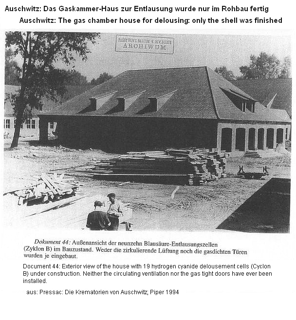 Gaskammerhaus im Rohbau
                          fertig / the shell of the gas chamber house is
                          finished