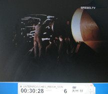 Kohnstein 34: H�ftlinge
                          an einem Raketentriebwerk