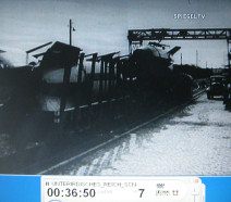 NS-Film: Rakete wird verladen 01