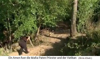 Filadelfia: Mrs. Angela Donato walking
                    in the valley